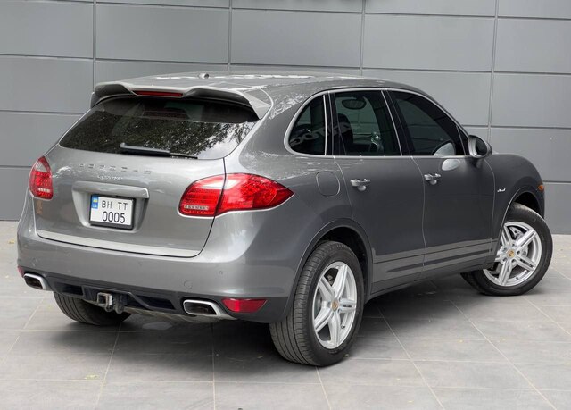 Срочная продажа авто Porsche Cayenne фото 7