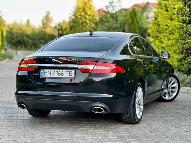 Срочная продажа авто Jaguar XF фото 7