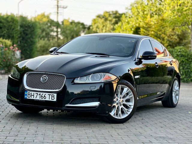 Срочная продажа авто Jaguar XF фото 4