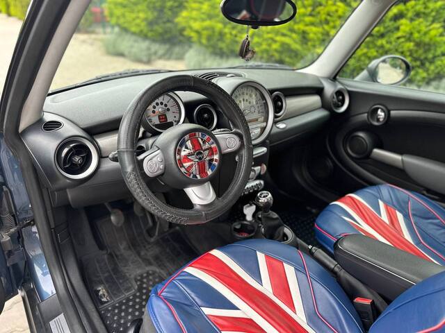 Срочная продажа авто MINI Cooper фото 6