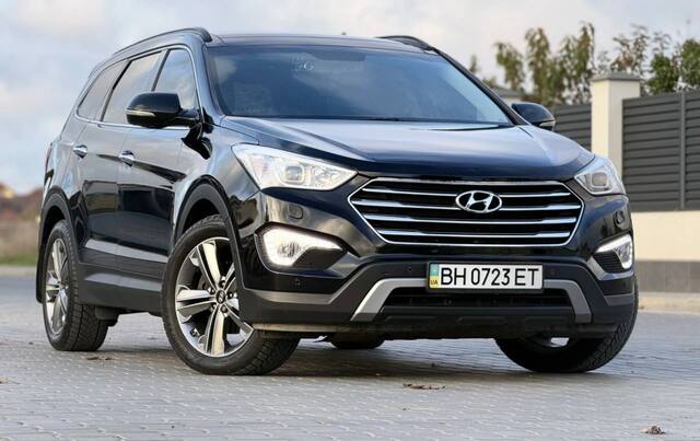 Срочная продажа авто Hyundai Santa Fe фото 1