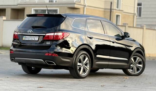 Срочная продажа авто Hyundai Santa Fe фото 6