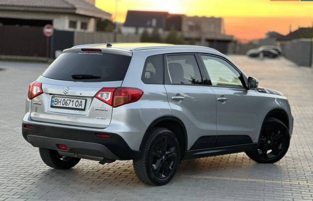 Срочная продажа авто Suzuki Grand Vitara фото 7