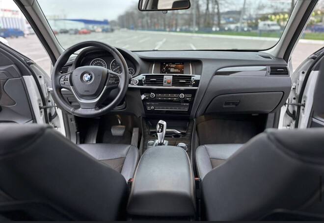 Срочная продажа авто BMW X3 фото 4