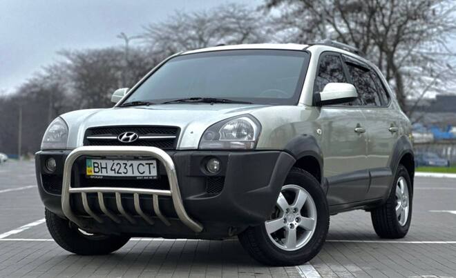 Срочная продажа авто Hyundai Tucson фото 3