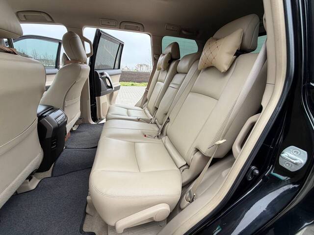 Срочная продажа авто Toyota Land Cruiser Prado фото 3