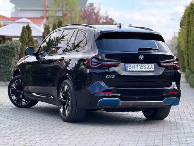 Срочная продажа авто BMW IX3 фото 4