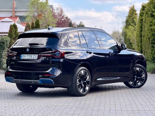 Срочная продажа авто BMW IX3 фото 2