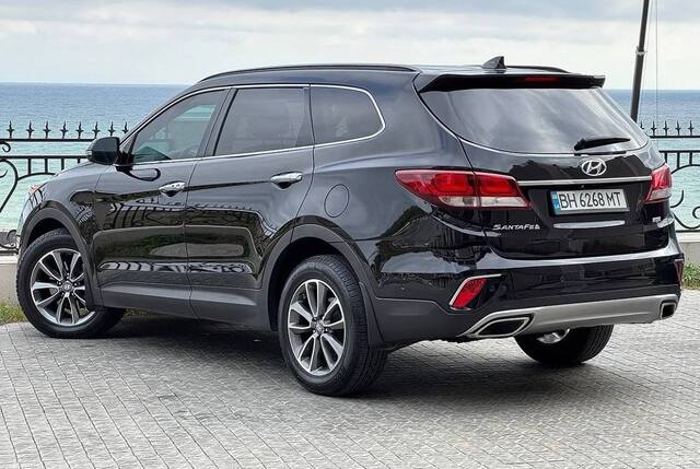 Срочная продажа авто Hyundai Santa Fe фото 4