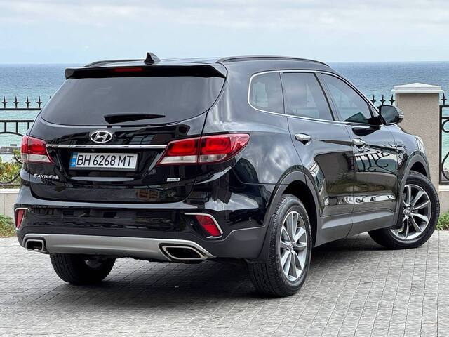 Срочная продажа авто Hyundai Santa Fe фото 3