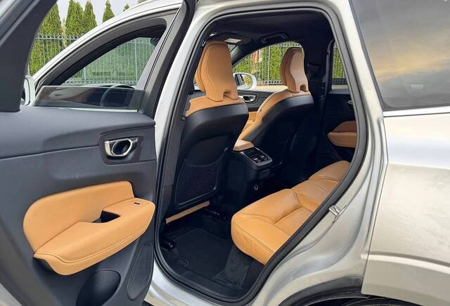 Срочная продажа авто Volvo XC60 фото 6