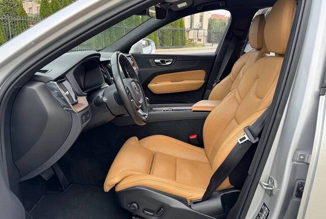 Срочная продажа авто Volvo XC60 фото 4