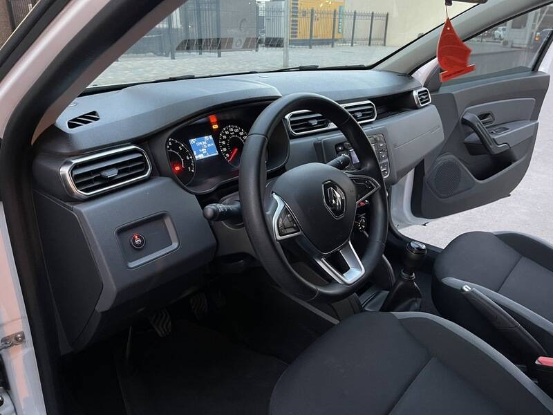 Срочная продажа авто Renault Duster фото 8