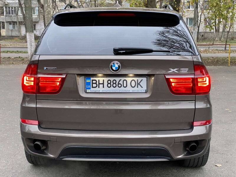 Срочная продажа авто BMW X5 фото 2