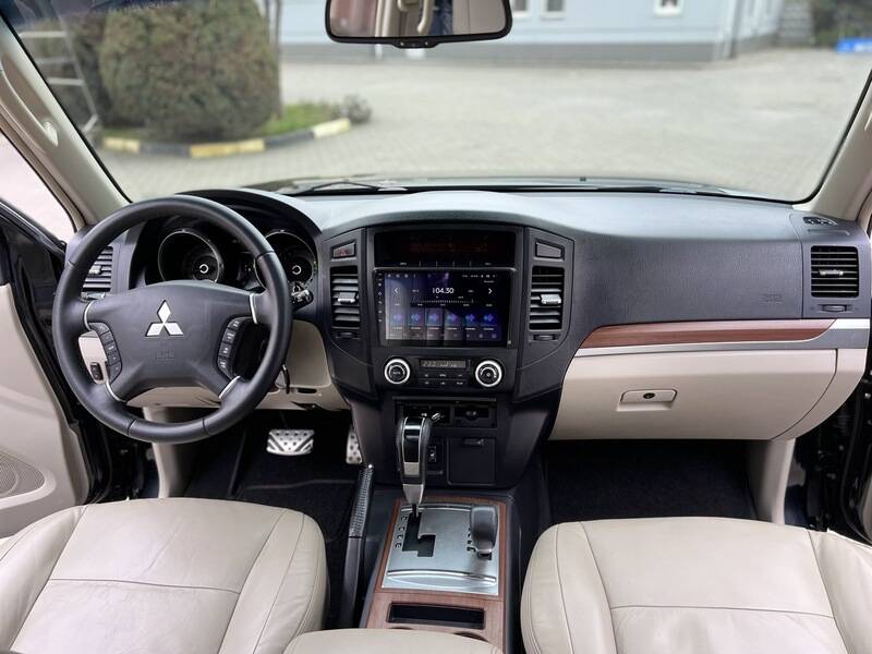 Срочная продажа авто Mitsubishi Pajero Wagon  фото 9