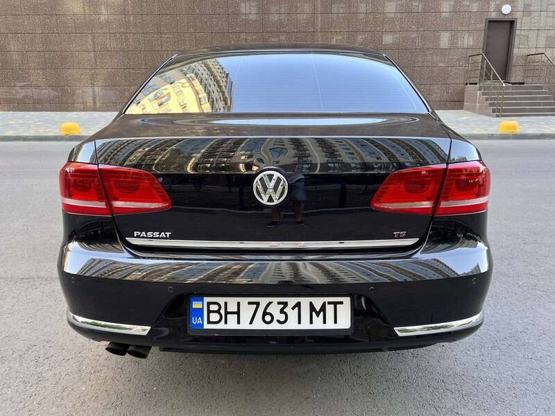 Срочная продажа авто Volkswagen Passat B7 фото 12