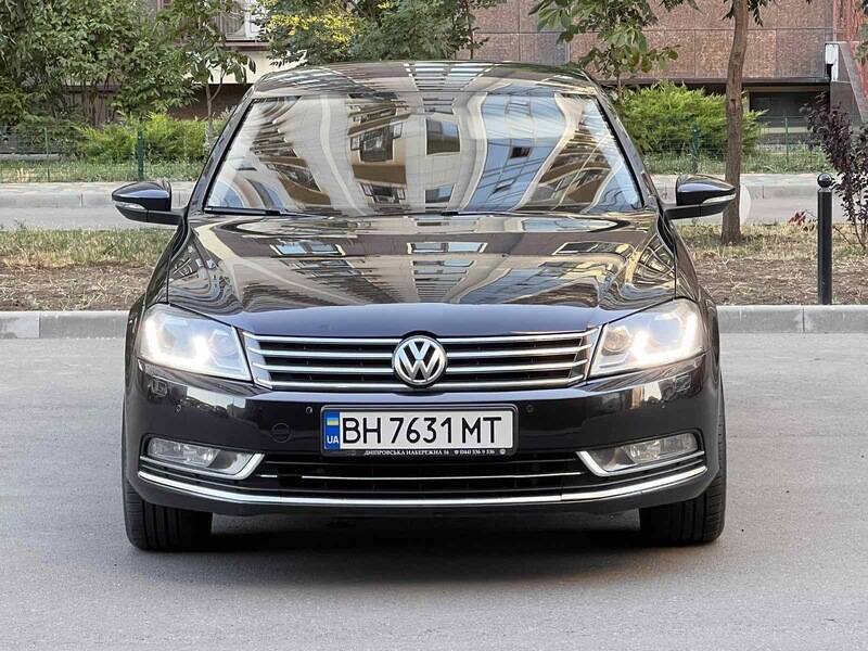 Срочная продажа авто Volkswagen Passat B7 фото 11