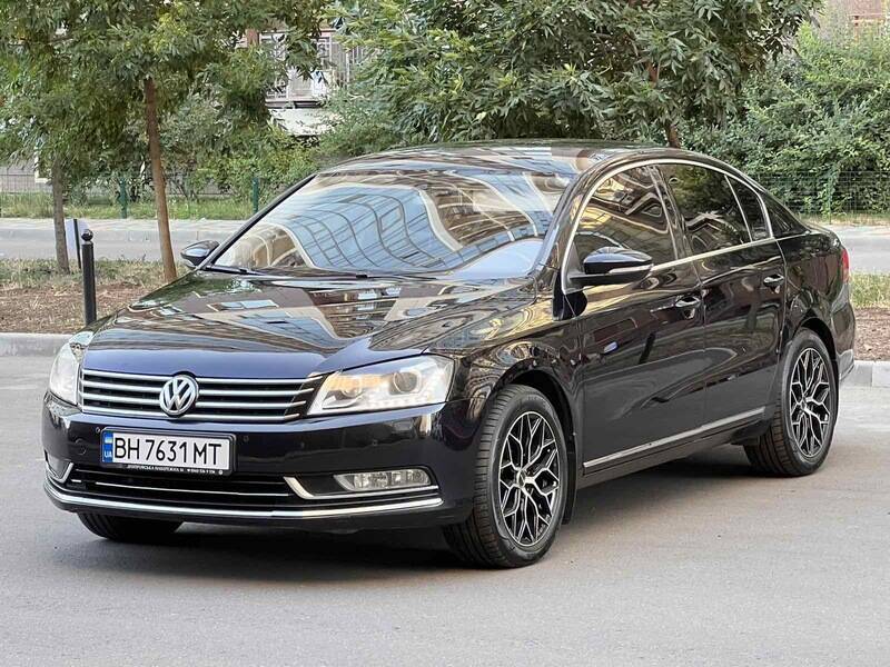 Срочная продажа авто Volkswagen Passat B7 фото 10