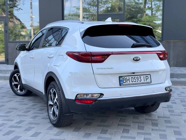 Срочная продажа авто Kia SPORTAGE фото 7