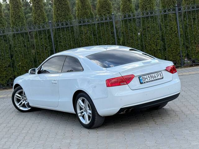 Срочная продажа авто Audi A5 фото 6