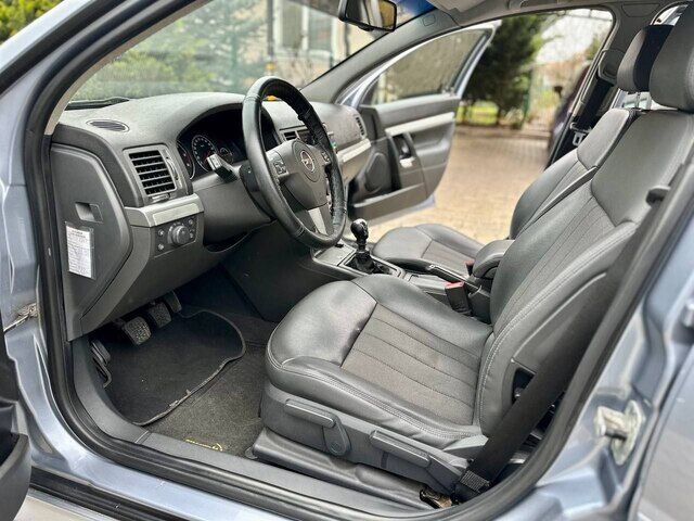 Срочная продажа авто Opel Signum фото 4