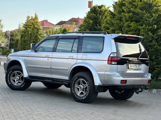 Срочная продажа авто Mitsubishi Pajero Sport фото 3