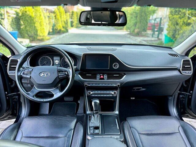 Срочная продажа авто Hyundai Grandeur фото 2
