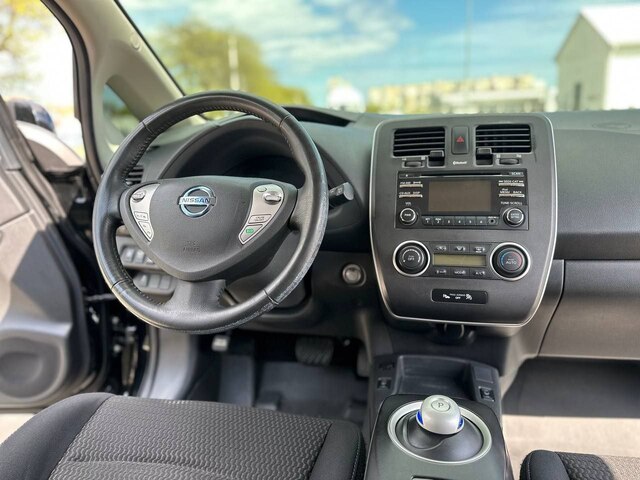 Срочная продажа авто Nissan Leaf фото 5