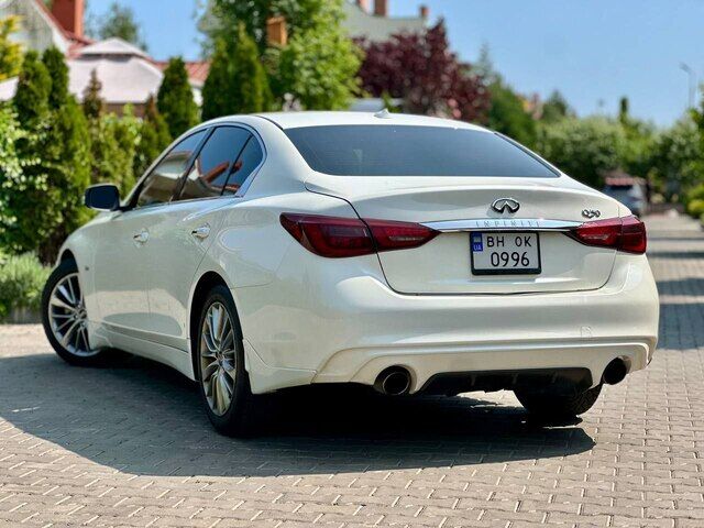 Срочная продажа авто Infiniti Q50 фото 7