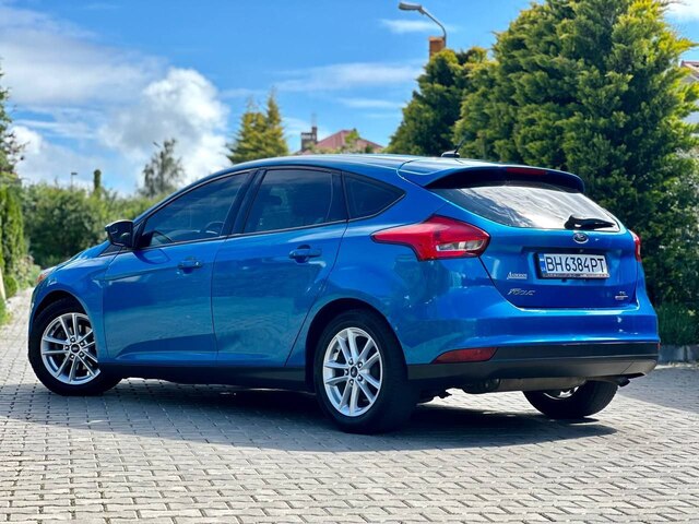 Срочная продажа авто Ford Focus фото 2