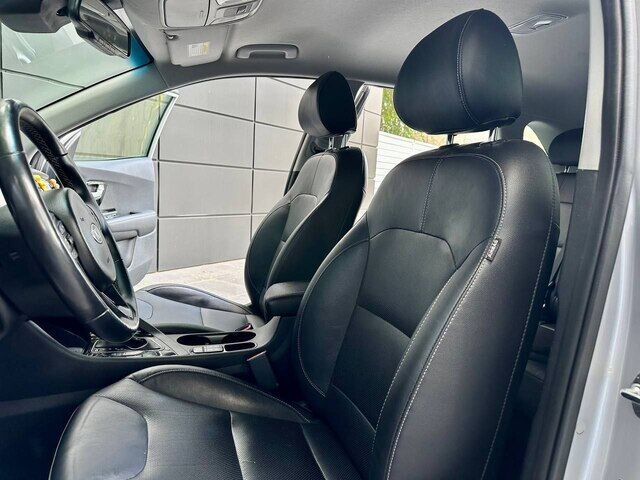 Срочная продажа авто Kia Niro фото 4