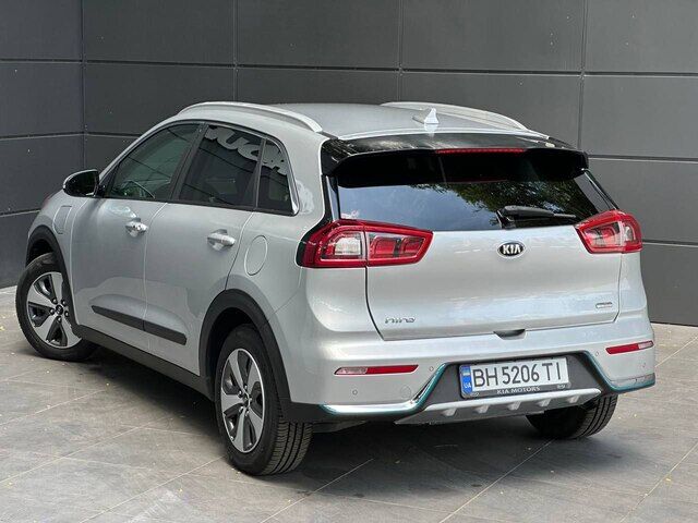 Срочная продажа авто Kia Niro фото 2