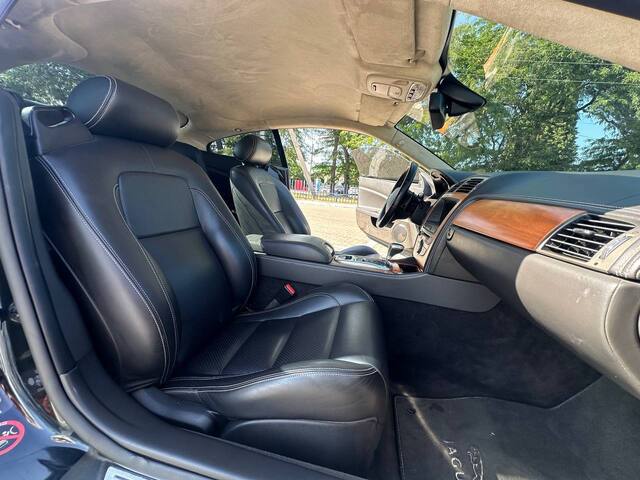 Срочная продажа авто Jaguar XK R фото 4