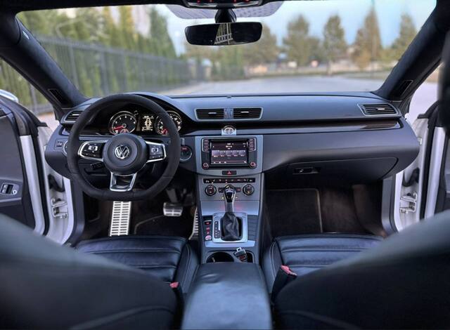 Срочная продажа авто Volkswagen Passat фото 5