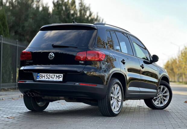 Срочная продажа авто Volkswagen Tiguan фото 7