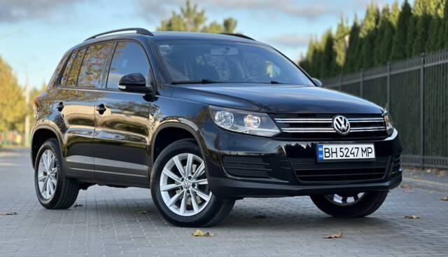 Срочная продажа авто Volkswagen Tiguan фото 6