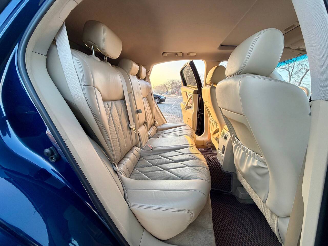 Срочная продажа авто Infiniti FX37S фото 5