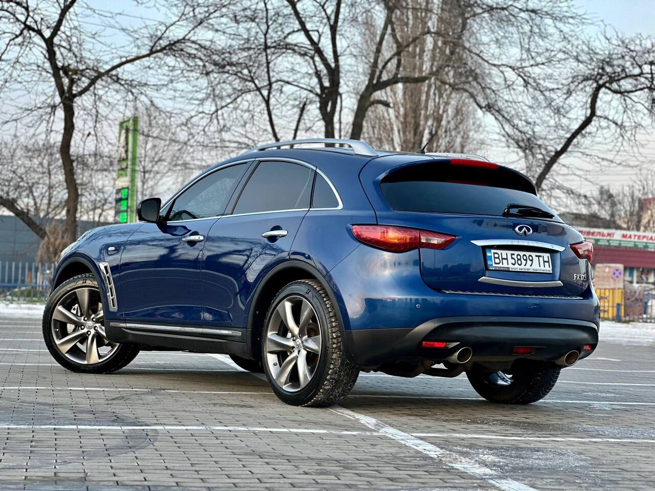 Срочная продажа авто Infiniti FX37S фото 2
