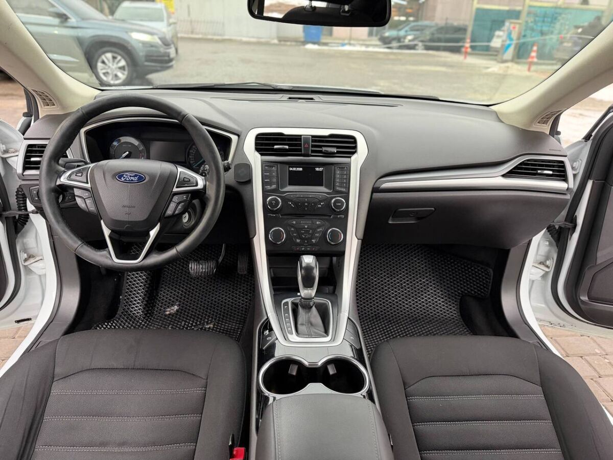 Срочная продажа авто Ford Mondeo фото 4