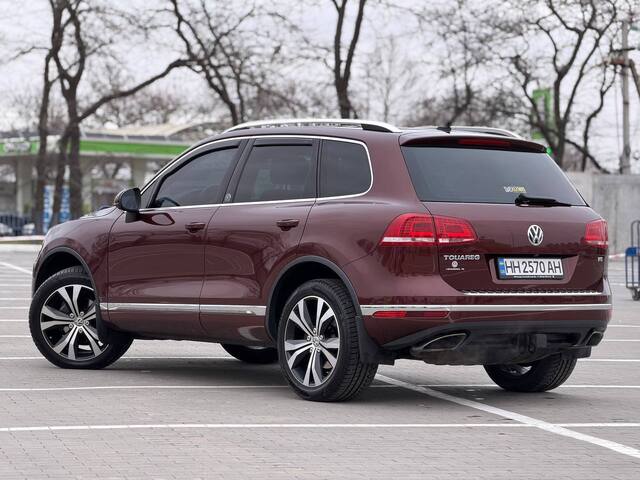 Срочная продажа авто Volkswagen Touareg фото 5