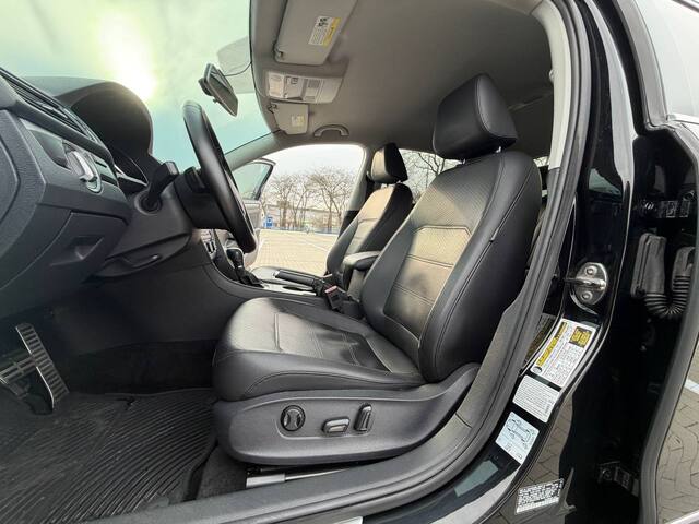 Срочная продажа авто Volkswagen Passat фото 6