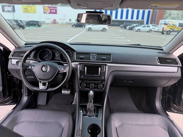 Срочная продажа авто Volkswagen Passat фото 4