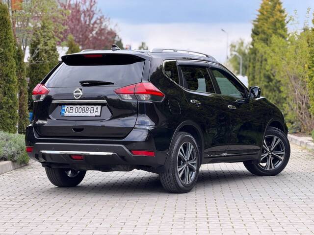 Срочная продажа авто Nissan X-Trail фото 4