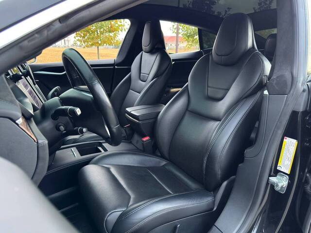 Срочная продажа авто Tesla Model S фото 4