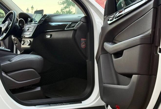 Срочная продажа авто Mercedes-Benz GLE-Class фото 4