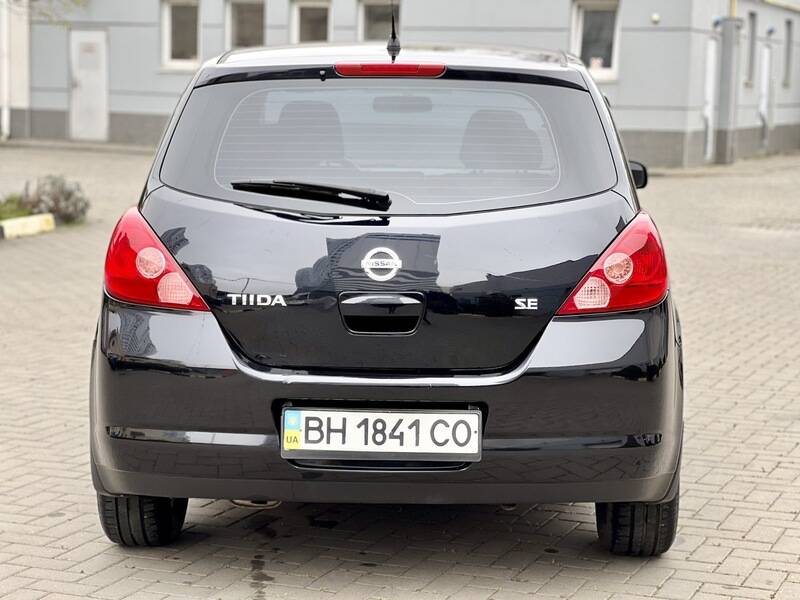 Срочная продажа авто Nissan Tiida фото 7