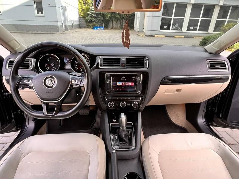 Срочная продажа авто Volkswagen Jetta фото 6