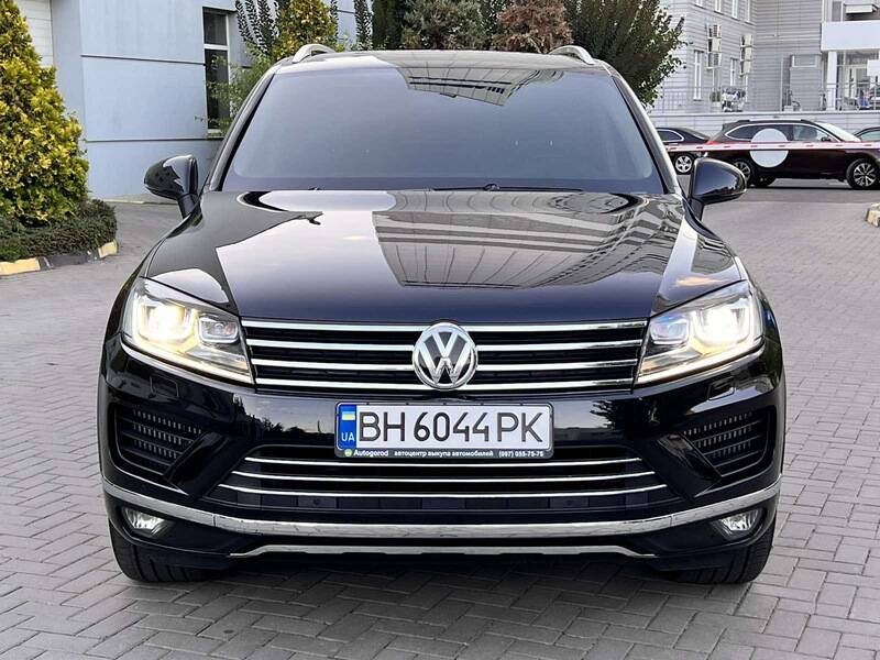 Срочная продажа авто Volkswagen Toureg фото 19