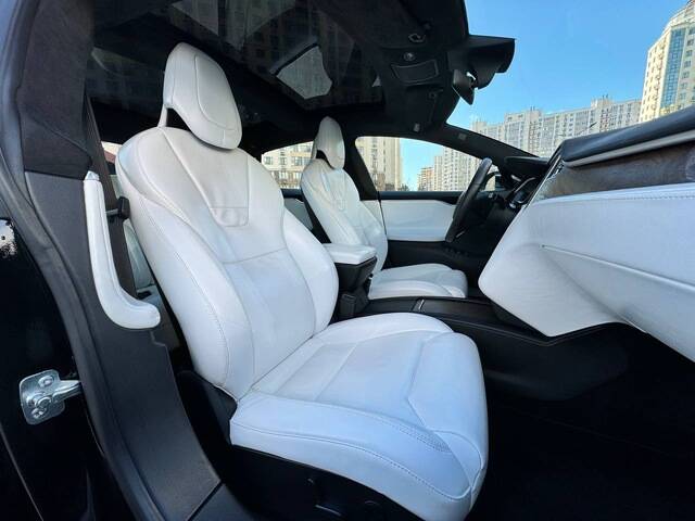 Срочная продажа авто Tesla Model S фото 23