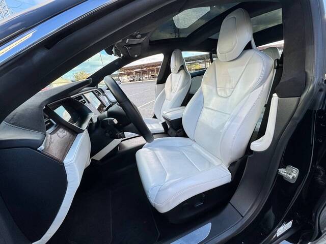 Срочная продажа авто Tesla Model S фото 19